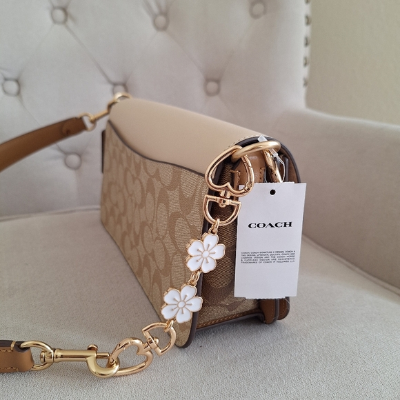 NWT Coach Morgan Shoulder Bag In Blocked Signature Canvas CR332 free Chains - Picture 11 of 13